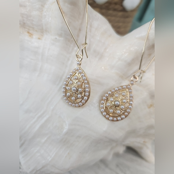 NEW 3 Pair of Earrings Tassel and Faux Pearl - Picture 7 of 8